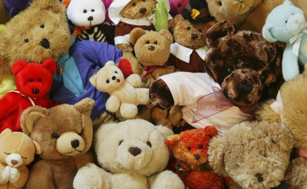 Picture of pile of teddy bears 